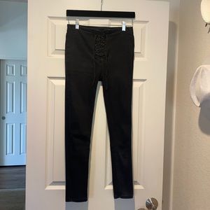 Corset tie black skinny jeans